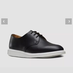 Dr. Martens Torriano shoes